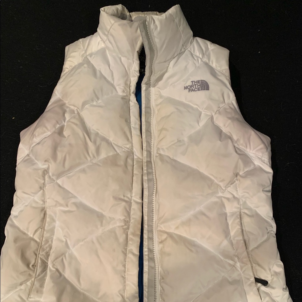 White northface vest